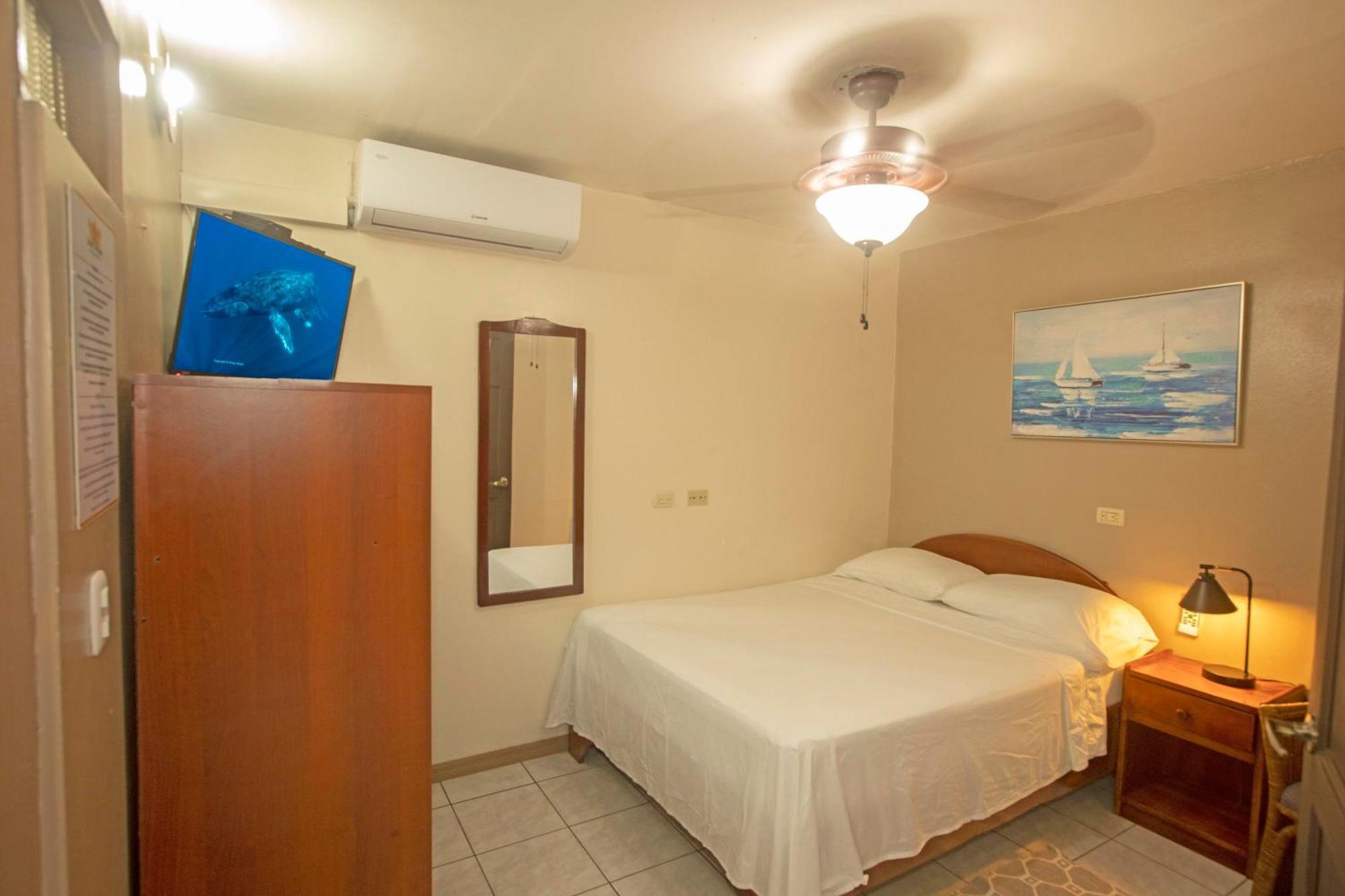 Hotel Laura'S House Coco Dış mekan fotoğraf